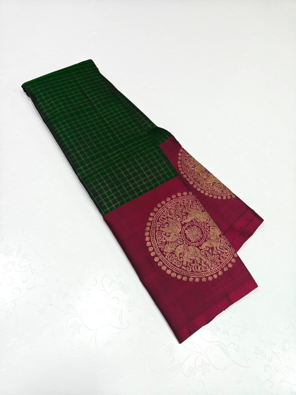 Pure Handwoven Kanchipuram Silk Bridal Saree with 2G Pure Zari